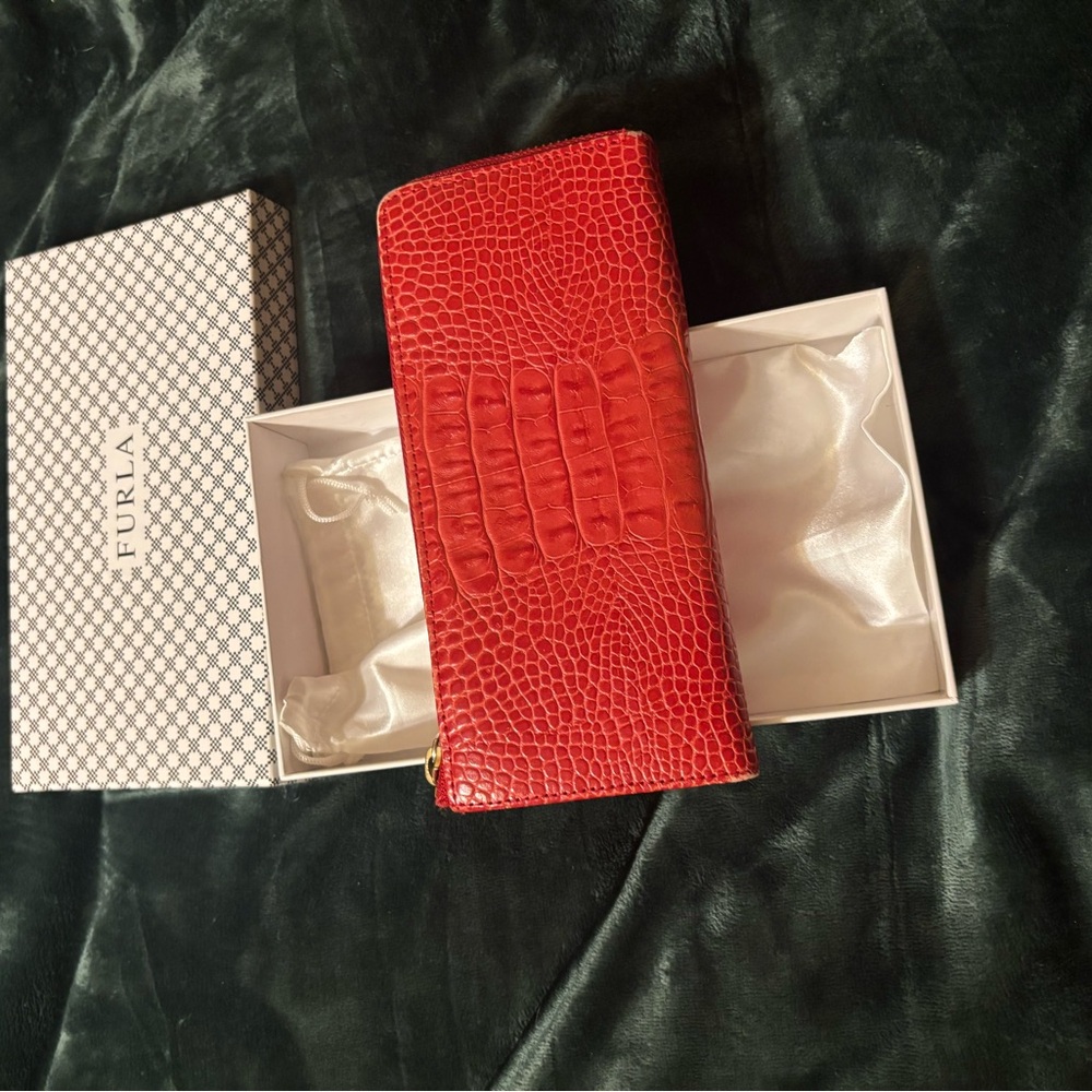 Furla Red Croc-Embossed Wallet